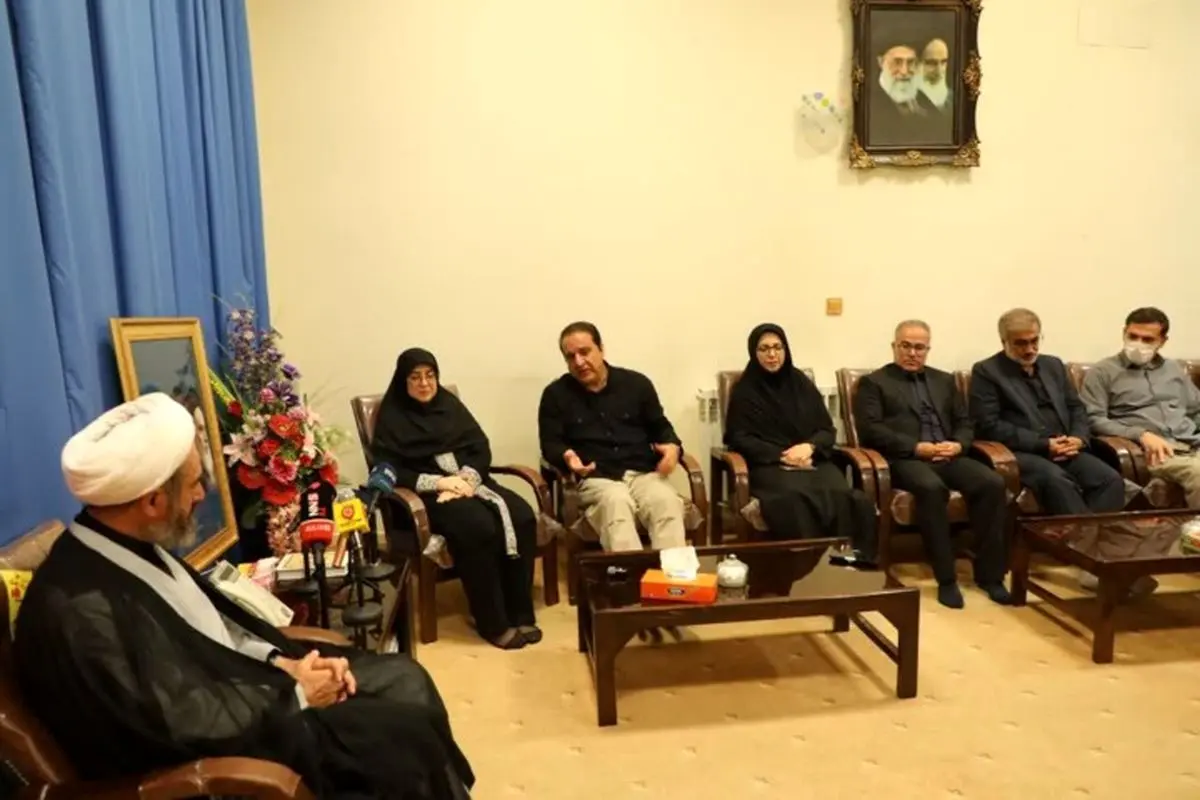انتظار می‌رود همه مسئولان در مسیر خدمت به مردم با دولت همراه باشند 
