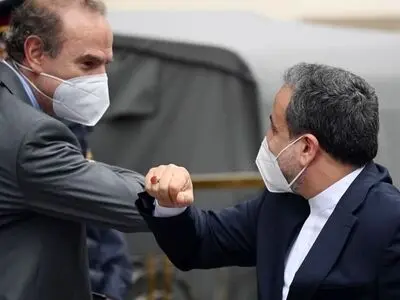 عراقچی با معاون دبیرکل سرویس اقدام خارجی اتحادیه اروپا دیدار کرد