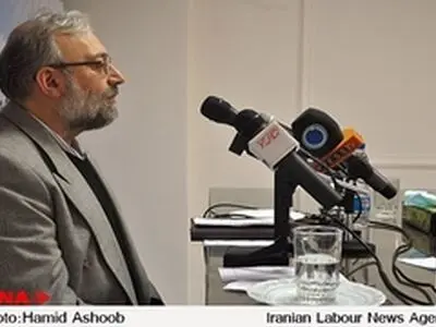 علیرغم رویکردهای گزینشی غرب، سیاست ایران در ارتقاء حقوق بشر است