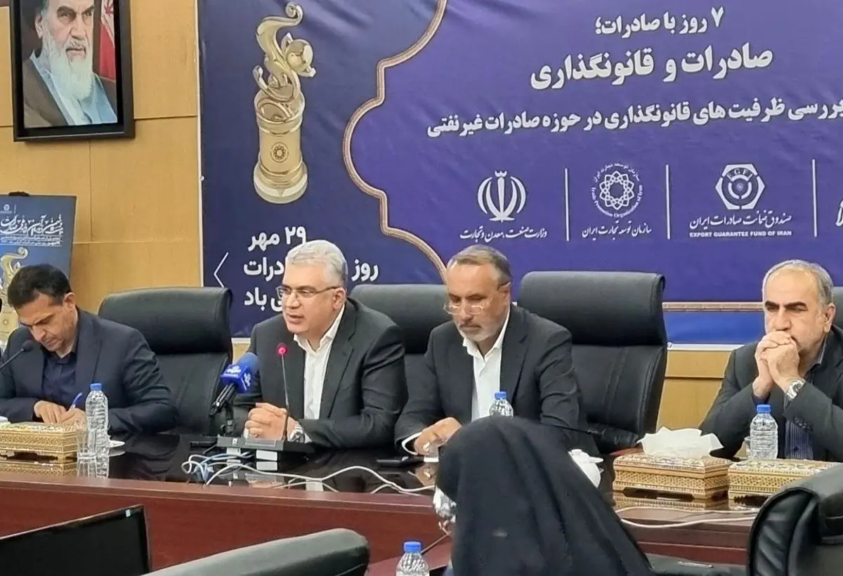 هشدار رئیس سازمان توسعه تجارت نسبت به رسوب کالا در گمرکات