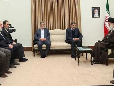 قائد الثورة الله  یستقبل الأمین العام لحرکة الجهاد الاسلامی رمضان شلح