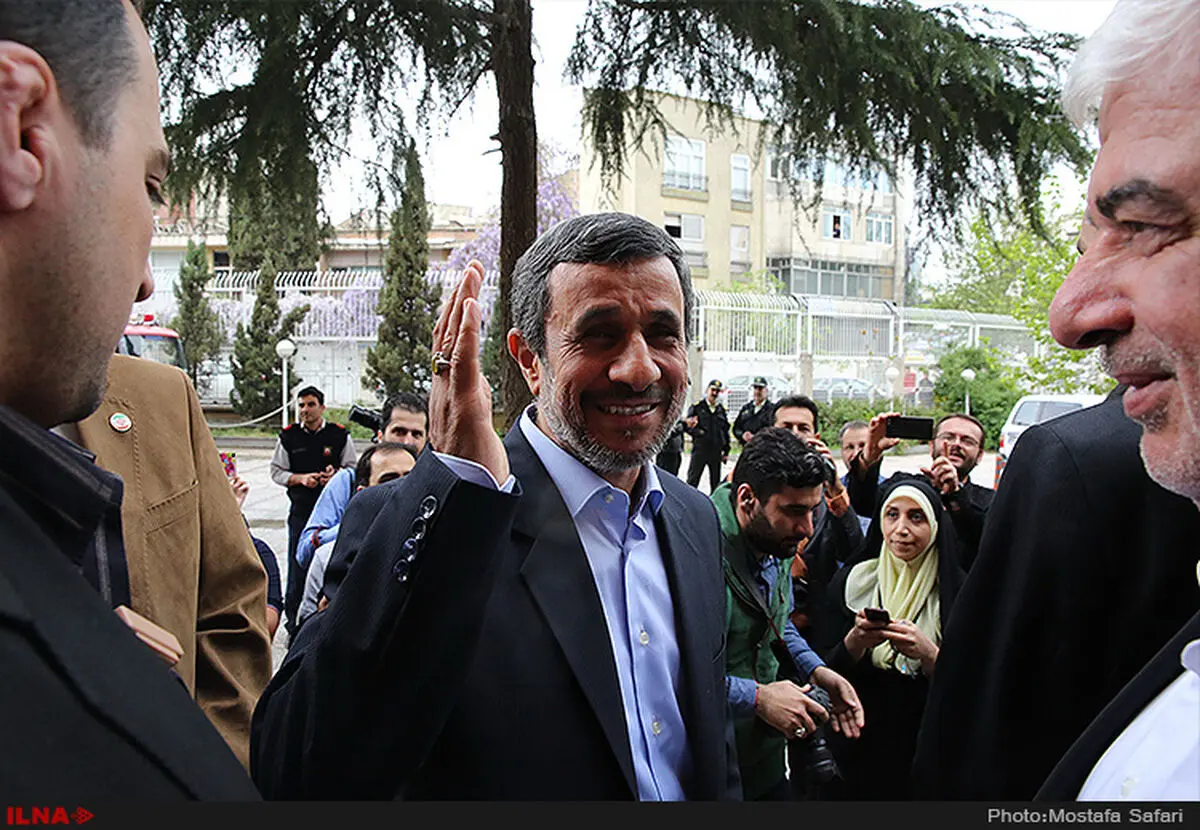 جواب سوالات خبرنگاران به سبک احمدی نژاد
