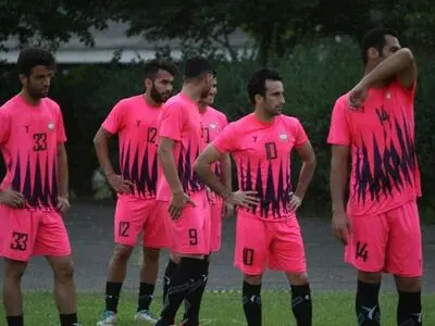 وضعیت مبهم هافبک پرسپولیسی/ عدم فسخ مربی استقلالی سرخ‌ها