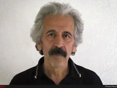 زیبایی‌های تئاتر لاله‌زار را با دیالوگ‌های رکیک تبدیل به زشتی کردند/جوک‌های ماهواره‌ای را نمایشنامه می‌کنند