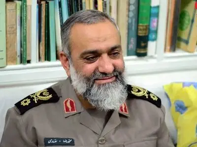 جوامع غربی به اسم حمایت زنان را زیردست مردان هوس‌باز می‌اندازند