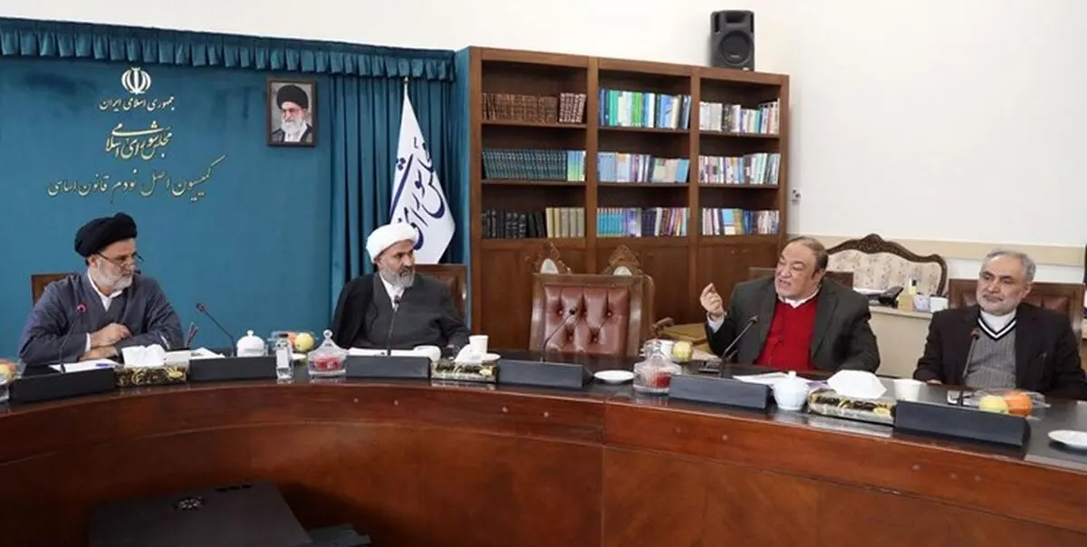 گزارش دستگاه‌های مربوطه درباره توقف کامیون‌ها در مرز آستارا تقدیم مجلس می‌شود