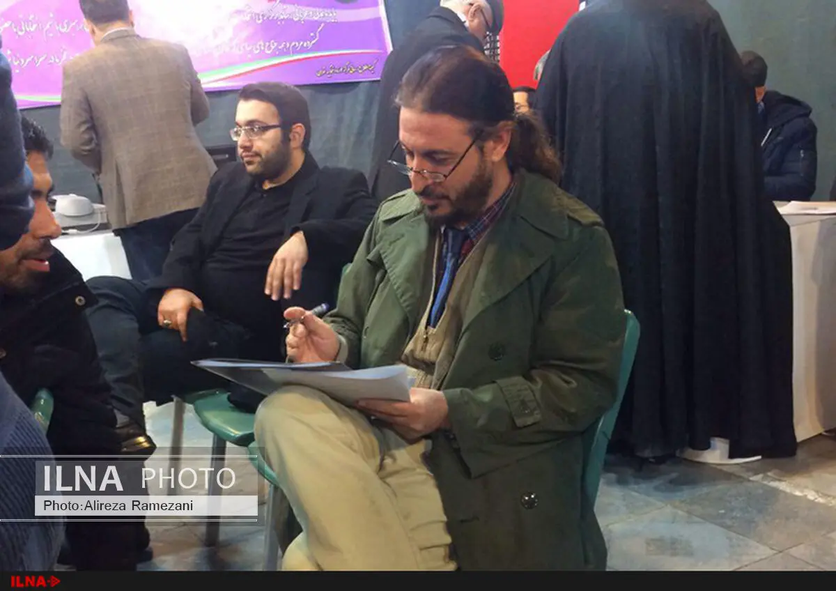 حشمت‌ طبرزدی به جمع داوطلبان نمایندگی مجلس دهم پیوست