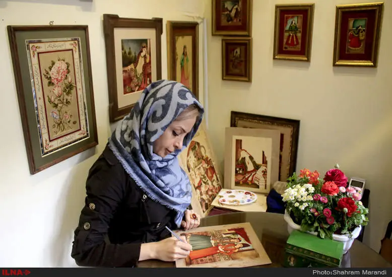 نقش و نگار ایرانی روی چرم