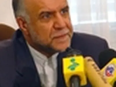 اختصاص١, ٥ میلیارد دلار برای ساخت پالایشگاه دهلران / برنامه‌ریزی برای توسعه میادین مشترک با عراق