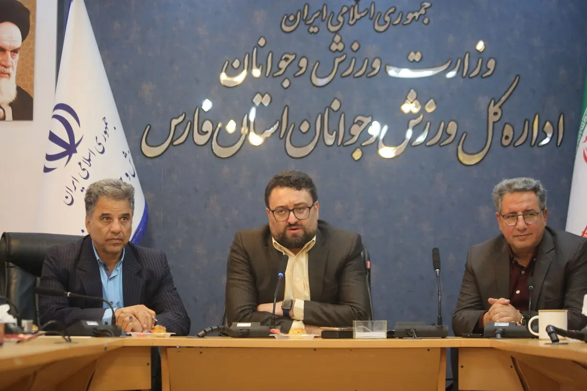 پیست دو و میدانی ورزشگاه پارس کاملا منهدم شده است