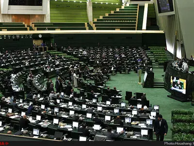 نمایندگان از سوال از وزیر اقتصاد انصراف دادند