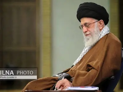 بهانه‌ی آزادی بیان مردود و عوام‌فریبانه است/ ملّت‌های مسلمان هوشیار باشند