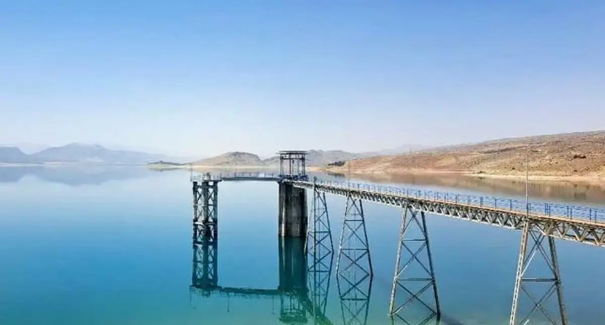 تنها مانع رسیدن آب سد درودزن به روستاهای زرقان، تأمین ۵ کیلومتر لوله است