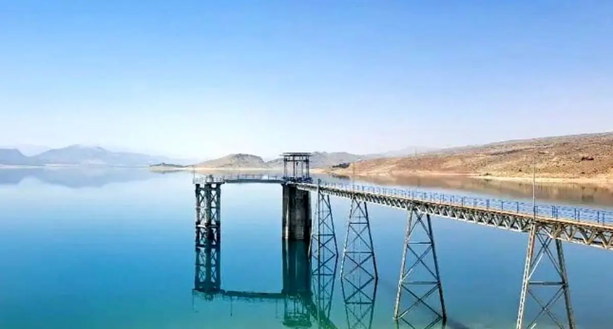 تنها مانع رسیدن آب سد درودزن به روستاهای زرقان، تأمین ۵ کیلومتر لوله است