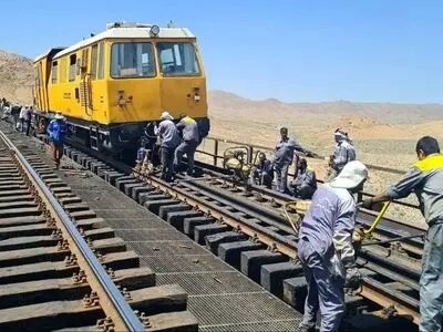 کارگران ایثارگر ابنیه فنی تراورس: همچنان بلاتکلیفیم/ وضعیت نامشخص تبدیل وضعیت