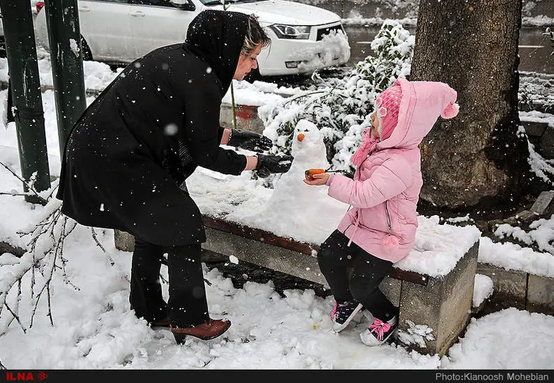 صبح برفی تهران