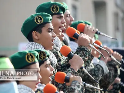 آیین نواختن زنگ ملی استکبارستیزی