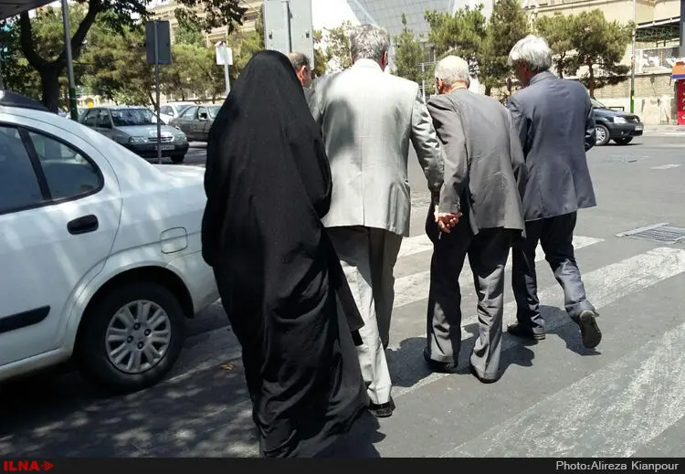 استقبال از بزرگان اصلاحات و عکس یادگاری با بهزاد نبوی +تصاویر