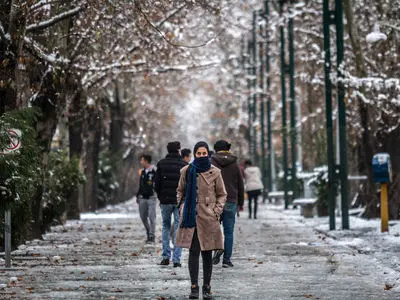 هوای سرد چه آسیب‌هایی به پوست می‌زند؟ | رطوبت پوسـت‌تان به این دلایل کم می‌شود