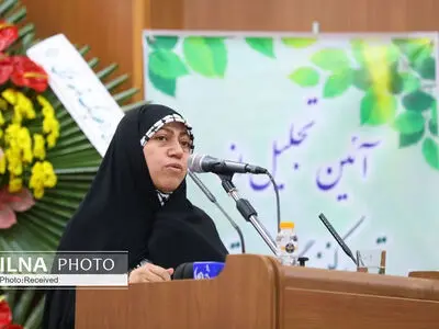 رئیس فراکسیون زنان مجلس: زنان کارگر مشکلات زیادی دارند/ توسعه مشاغل منعطف برای زنان به عدالت جنسیتی کمک می‌کند 