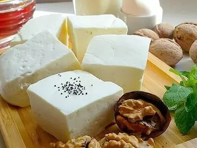 راهنمای تشخیص پنیر سالم و باکیفیت از نظر سازمان غذا و دارو