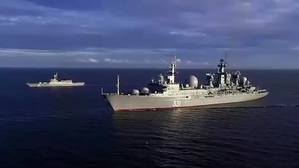 مانورهای دریایی مشترک روسیه و چین در نزدیکی آلاسکا باعث نگرانی آمریکا شده است