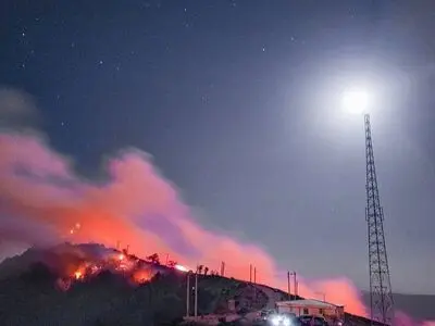 آتش سوزی ارتفاعات جنگلی درازنو کردکوی/ اعزام ۷ تیم عملیاتی هلال احمر گلستان برای پشتیانی عملیات اطفای حریق 