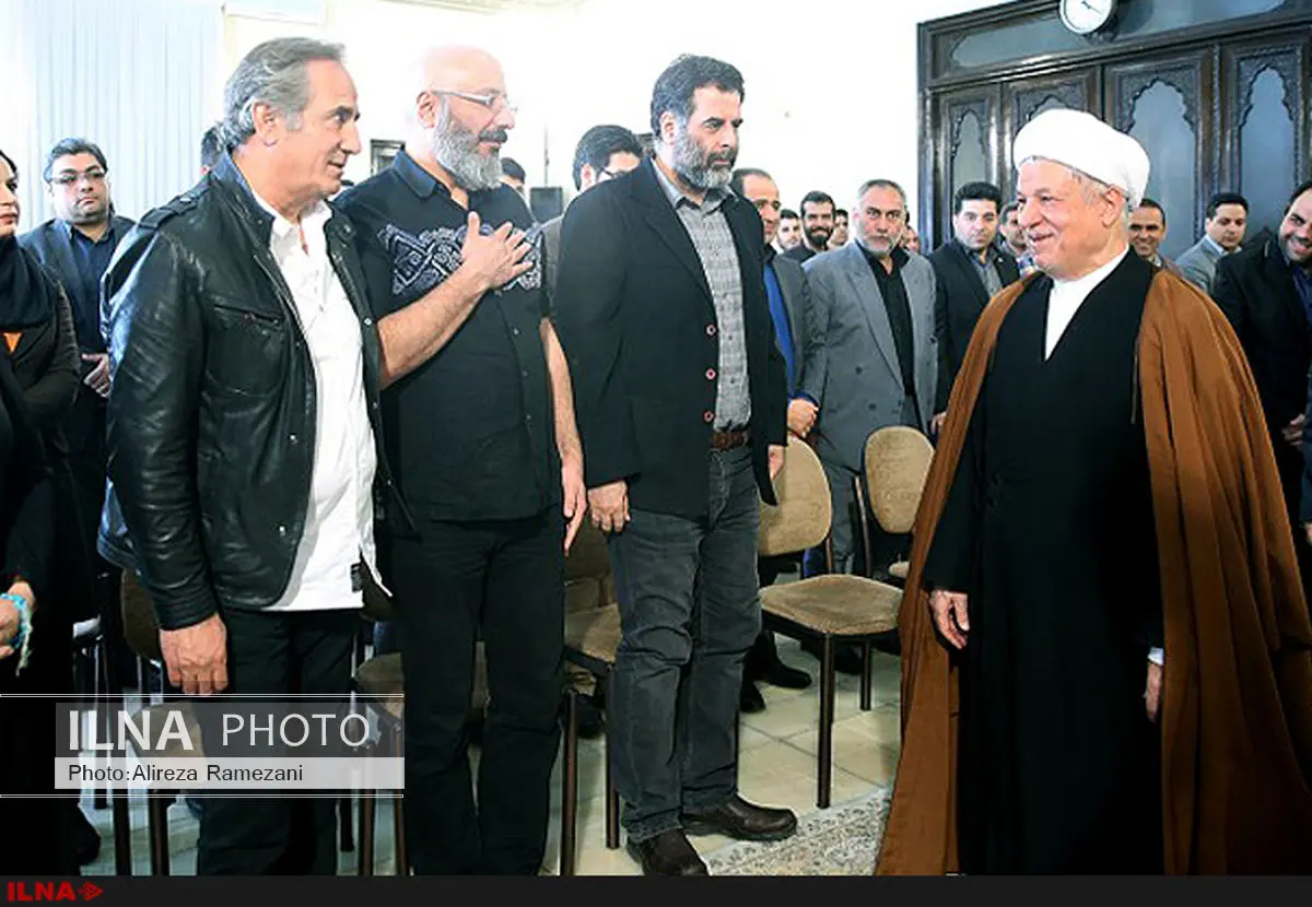 شرایط برای اصلاح برخی اصول قانون‌ اساسی مهیا نیست/ آنها که از رسانه می‌ترسند؛ نگران بیداری جامعه هستند