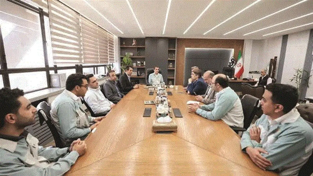فولاد مبارکه سهم و نقش بسزایی در تأمین منابع مالیاتی کشور و تحقق اقتصاد مقاومتی دارد