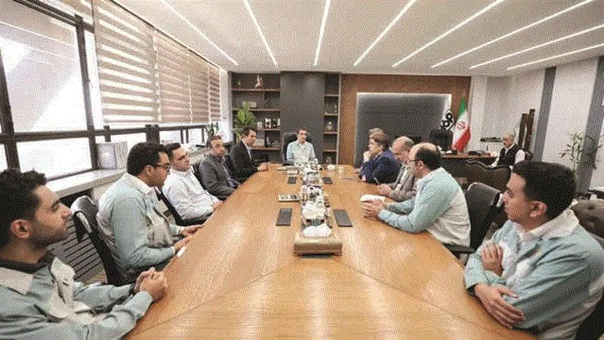 فولاد مبارکه سهم و نقش بسزایی در تأمین منابع مالیاتی کشور و تحقق اقتصاد مقاومتی دارد