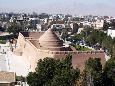 چرا کرمان در معرفی جاذبه‌های گردشگری ضعیف عمل کرد؟ 
