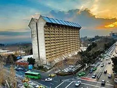 بیکاری تعدادی از کارکنان هتل لاله تهران
