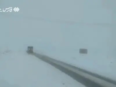 برف مسیرهای روستای کوهپایه‌ای پُشته در خراسان‌رضوی را سفیدپوش کرد + فیلم