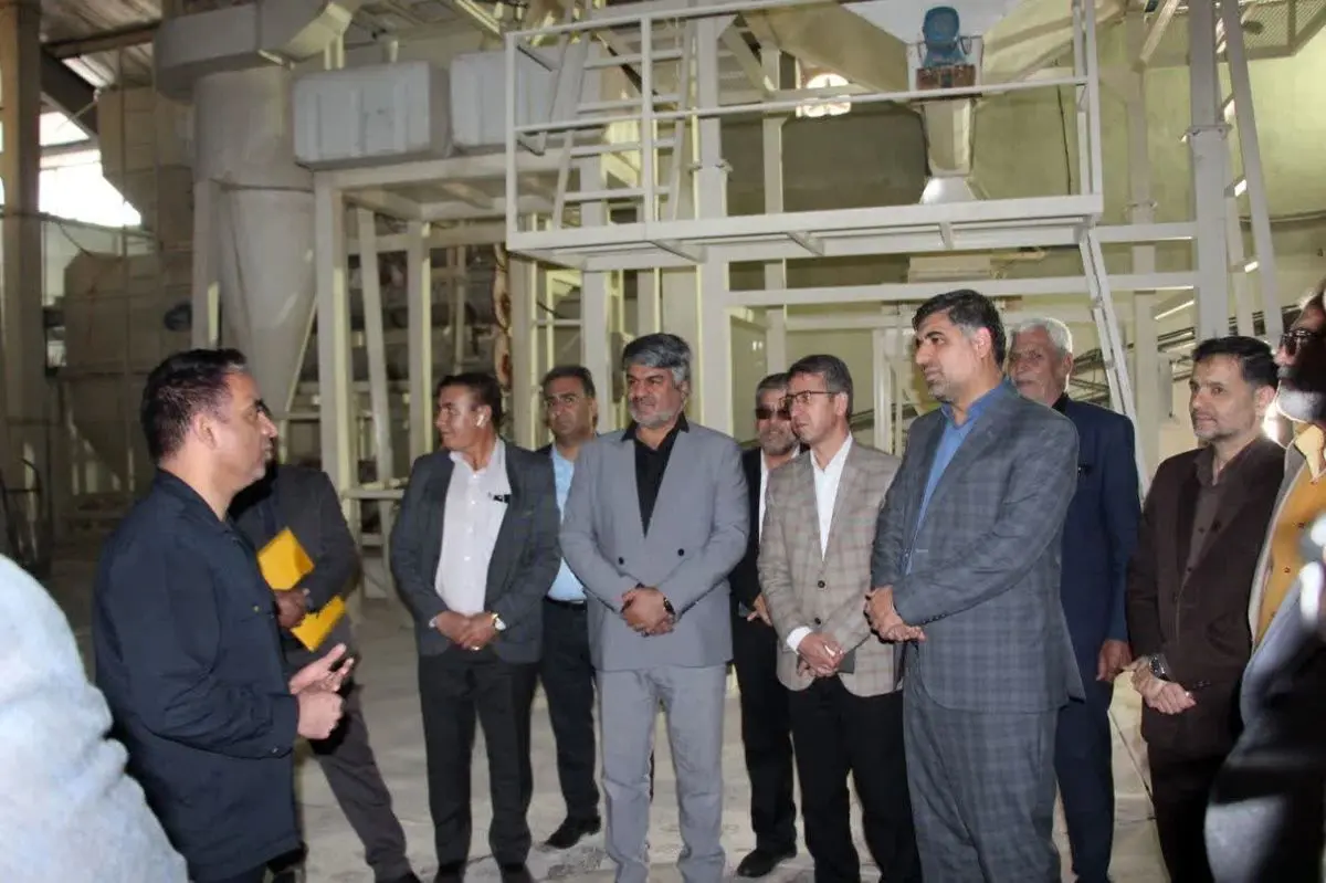 راه‌اندازی کارخانه «خوراک دام و طیور رویان بهارستان » بعد از دو سال تعطیلی/ ۴۰ کارگر مشغول شدند