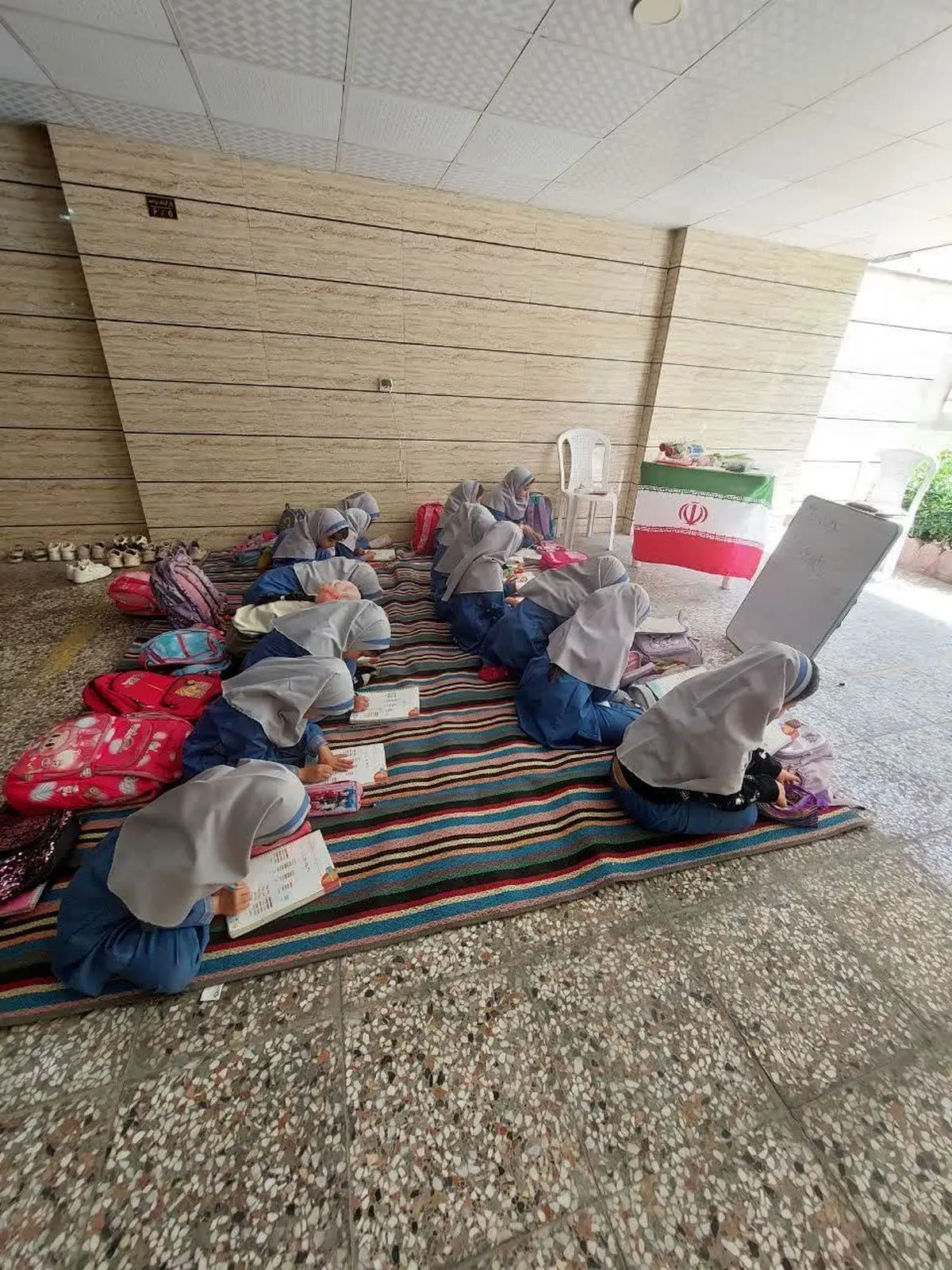 اجرای طرح «قرار آموزشی» در ناحیه سه شیراز با هدف تداوم آموزش در شرایط خاص