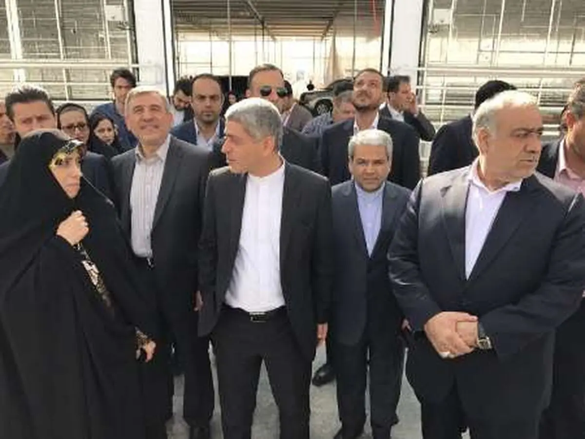 بازدید وزیر اقتصاد از مجتمع کشت و صنعت لرستان