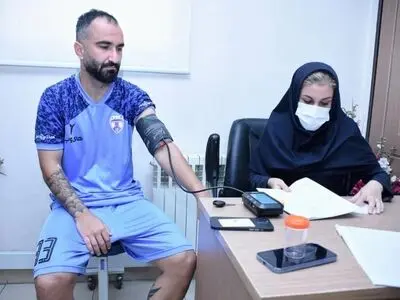 بازیکنان هوادار راهی ایفمارک شدند