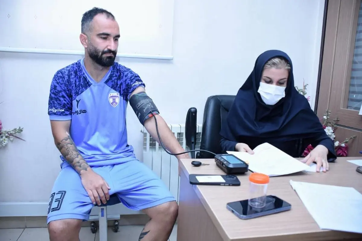 بازیکنان هوادار راهی ایفمارک شدند