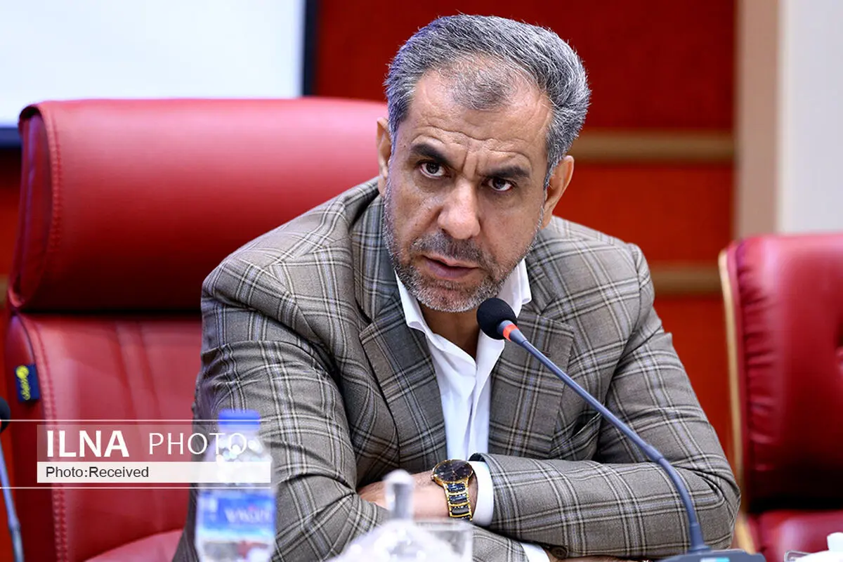 با کسی عقد اخوت نبسته‌ام/ رویکردها باید بر اساس کار تعیین شود