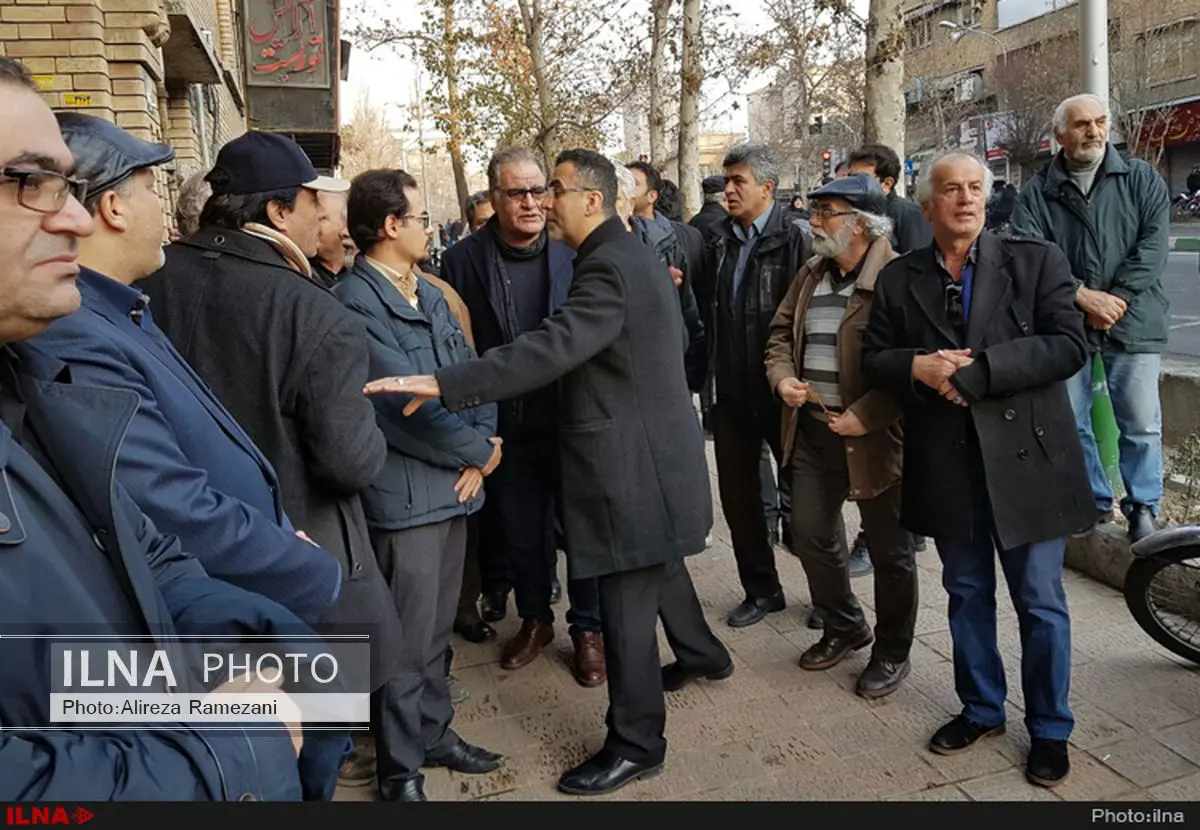 گردهمایی سینماگران برای مشایعت آیتالله هاشمی آغاز شد+تصاویر