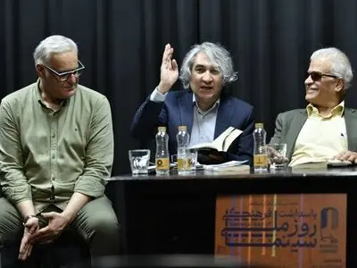 از دو کتاب «فیلم‌های محبوب زندگی من» و رمان «مخمصه ۲» رونمایی شد