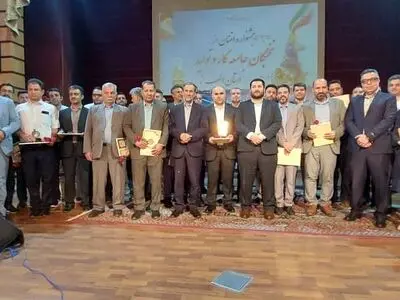 جشنواره امتنان از نخبگان جامعه کار و تولید استان البرز به کار خود پایان داد 