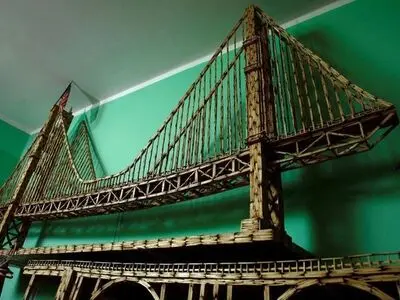 هنرنمایی با میلیون‌ها چوب کبریت +تصاویر 