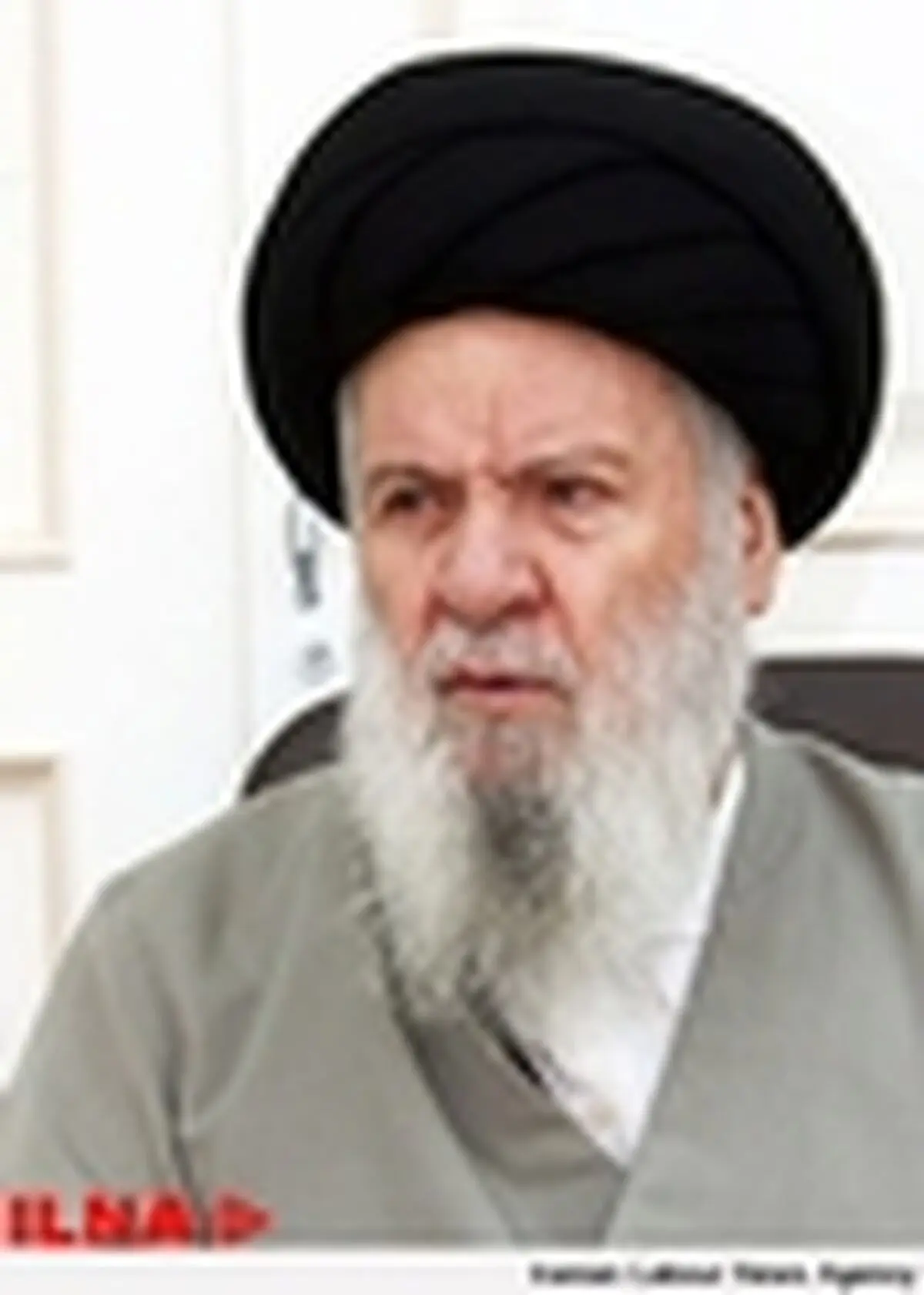روحانیون مشکلات جامعه را بیان کنند