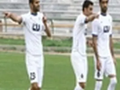 ۳ بازیکن از تیم پیکان جدا می‌شوند / یک پرسپولیسی در لیست خروجی‌