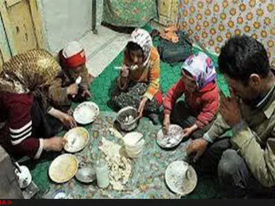 طردشدگان برای فرار از غرق شدن دست و پا می‌زنند/ نهادهای بازتوزیع ثروت در خدمت اغنیا 