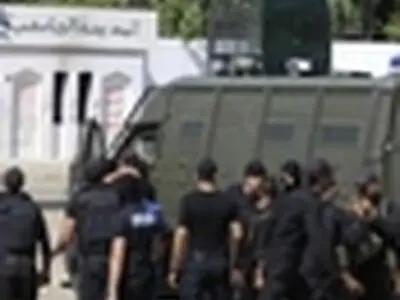 ۱۲ نیروی پلیس مصر در حمله افراد مسلح کشته و زخمی شدند