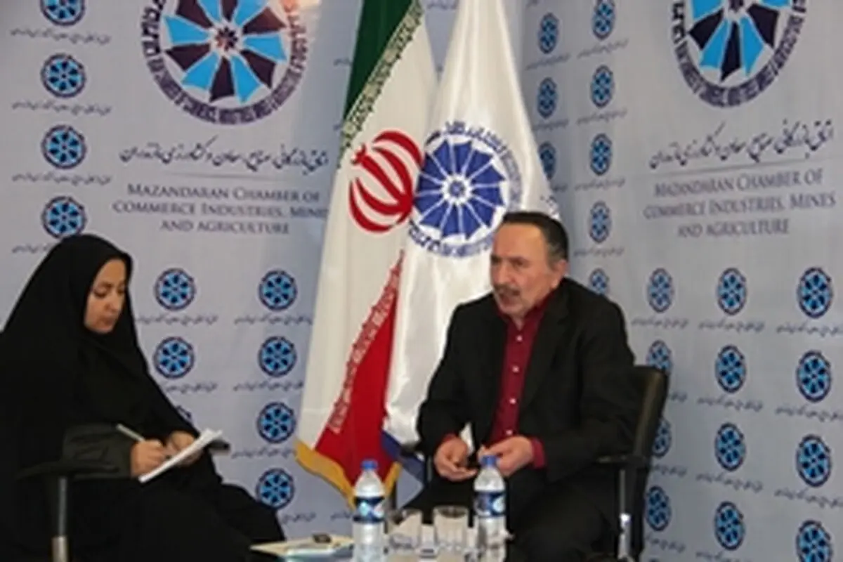 بی ثباتی نرخ ارز سبب سردرگمی صادرکنندگان شده است / بانک‌ها صادرات محور نیستند
