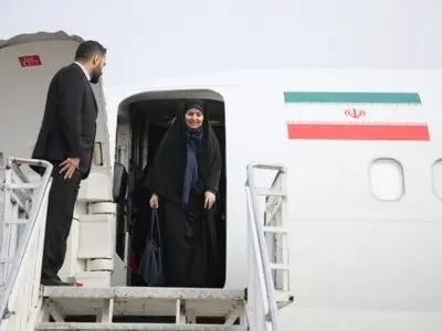 وزیر راه و شهرسازی وارد ایرانشهر شد