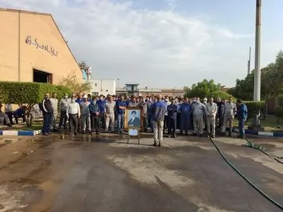کارگران پتروشیمی آبادان تجمع اعتراضی برگزار کردند